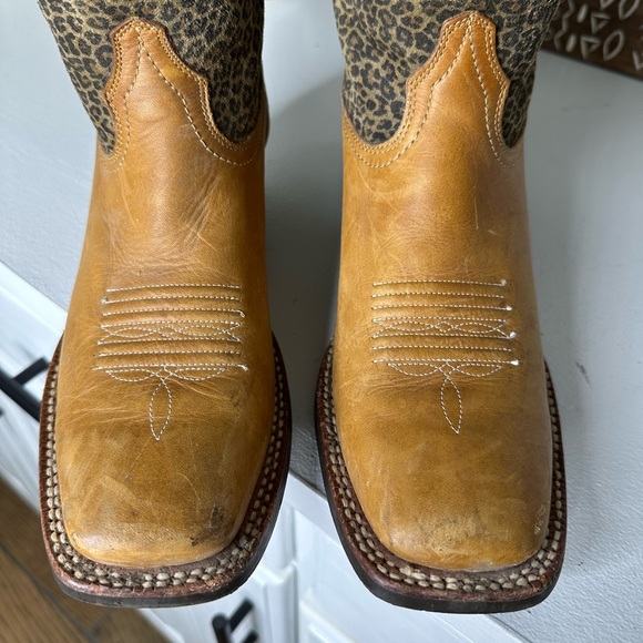 Ariat Crossfire Leopard Flare Leather Wester Cowboy Boots Women's - Size 8.5 B - Picture 3 of 8